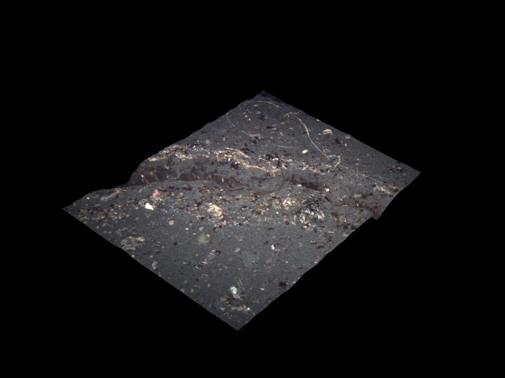 3D profile showing the section of a crack that propagated on a paper machine roll cover